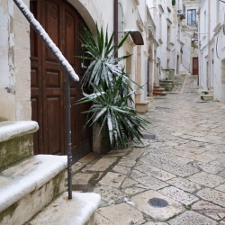 Putignano in its elegant procession of places