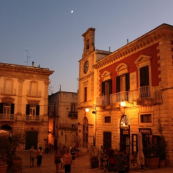 Putignano in its elegant procession of places