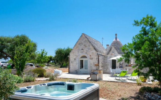 Experience the Enchantment of the Itria Valley: Among Trulli, Nature, and Silence