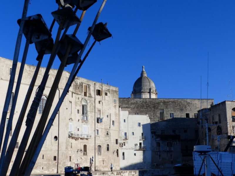Monopoli, between the sea and beauty